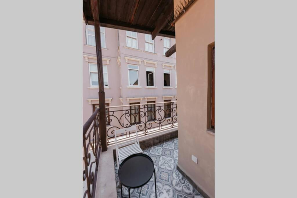Galadoo Suites 4Th Floor Стамбул Екстер'єр фото